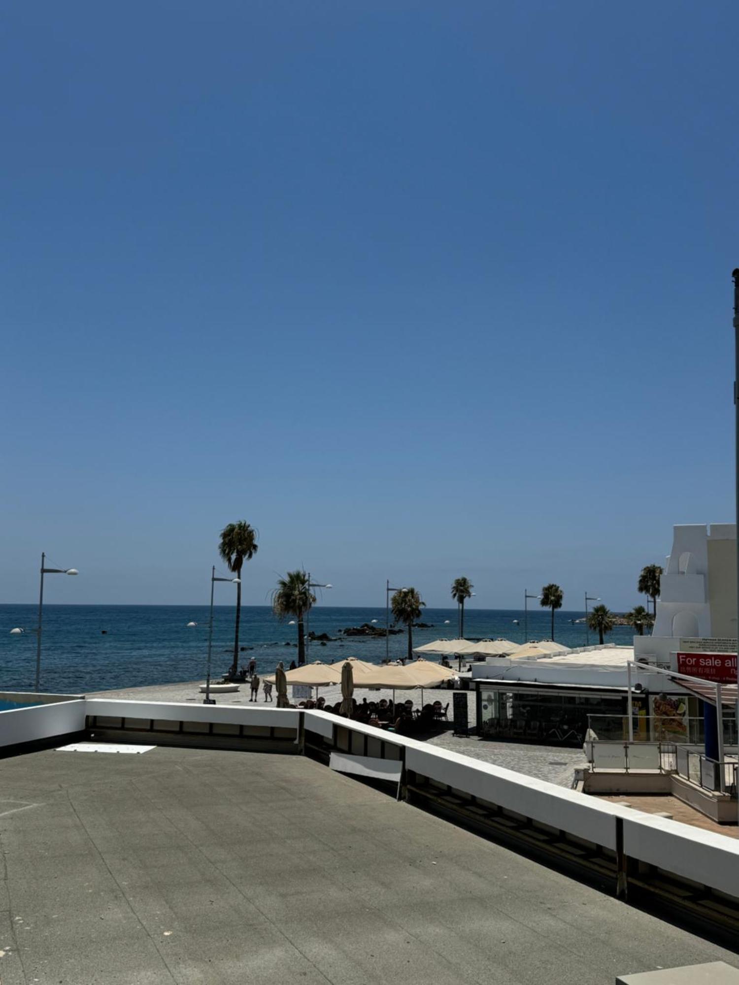 Beachside Light House Kato Paphos 82 Eksteriør billede
